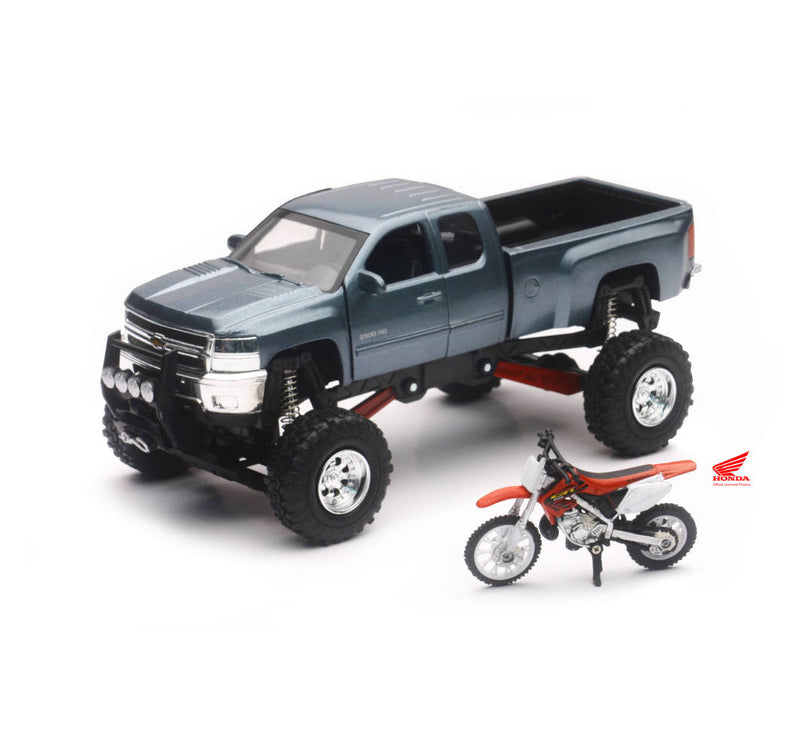 Load image into Gallery viewer, Chevrolet Silverado Off Road Pick Up W/ Dirt Bike 1:32 Scale